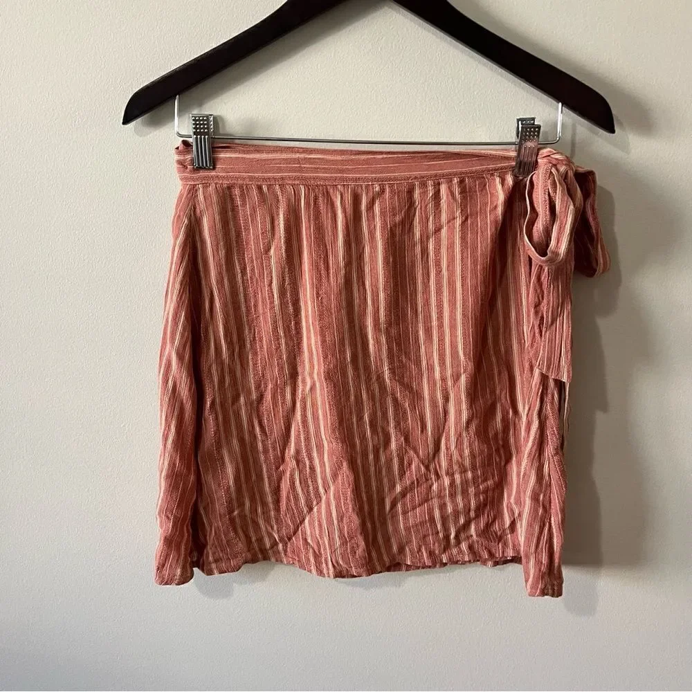 AE High-Waisted Tie Wrap Mini Skirt Stripe NWT Small